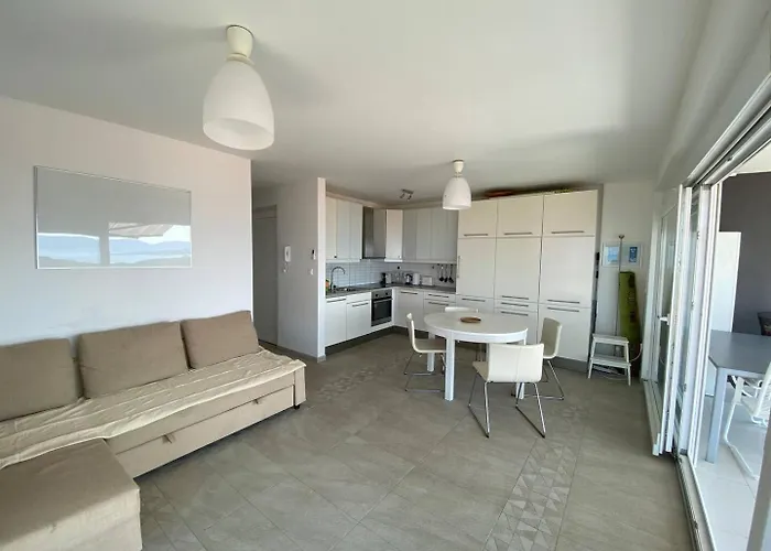 Apartman Njivice Appartement *